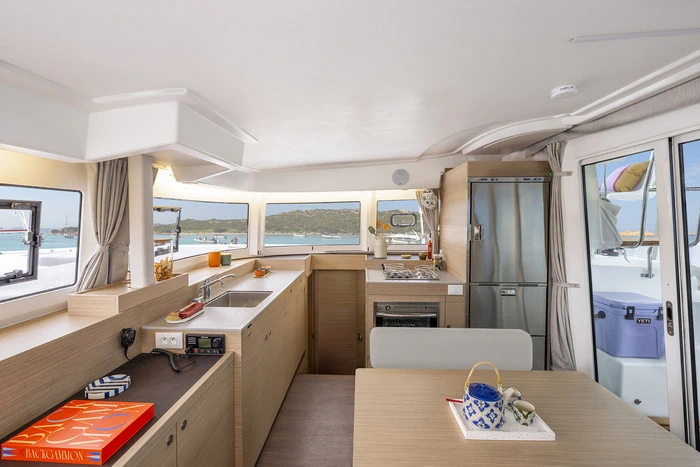 Katamarani Lagoon - Kramer Yachting