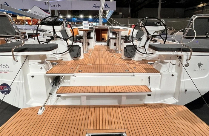 Jeanneau_Sun_Odyssey_455