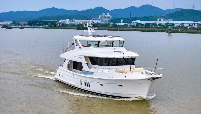 Selene 64 Ocean Explorer predstavljen na salonu plovil  v Cannesu