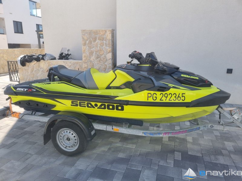 VODNI SKUTER SEADOO RTX 300 RS